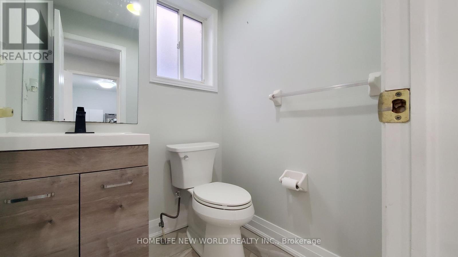 240 Lageer Drive, Whitchurch-Stouffville, Ontario  L4A 0X1 - Photo 15 - N12458349