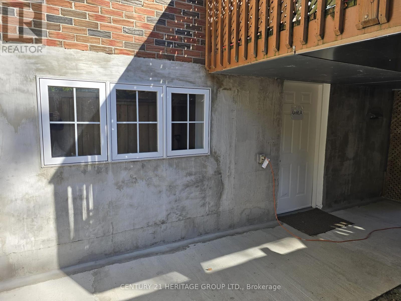 Bsmt A - 65 Park Crescent, Richmond Hill, Ontario  L4E 3J5 - Photo 2 - N12458350