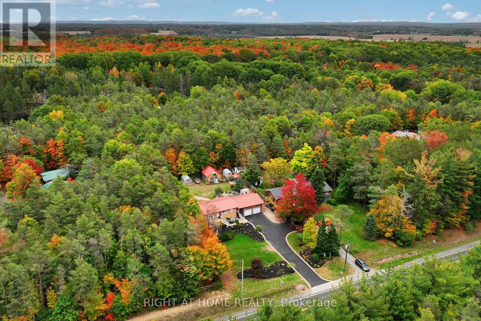 1243 Crossland Road, Springwater, Ontario  L9X 1B3 - Photo 33 - S12458361