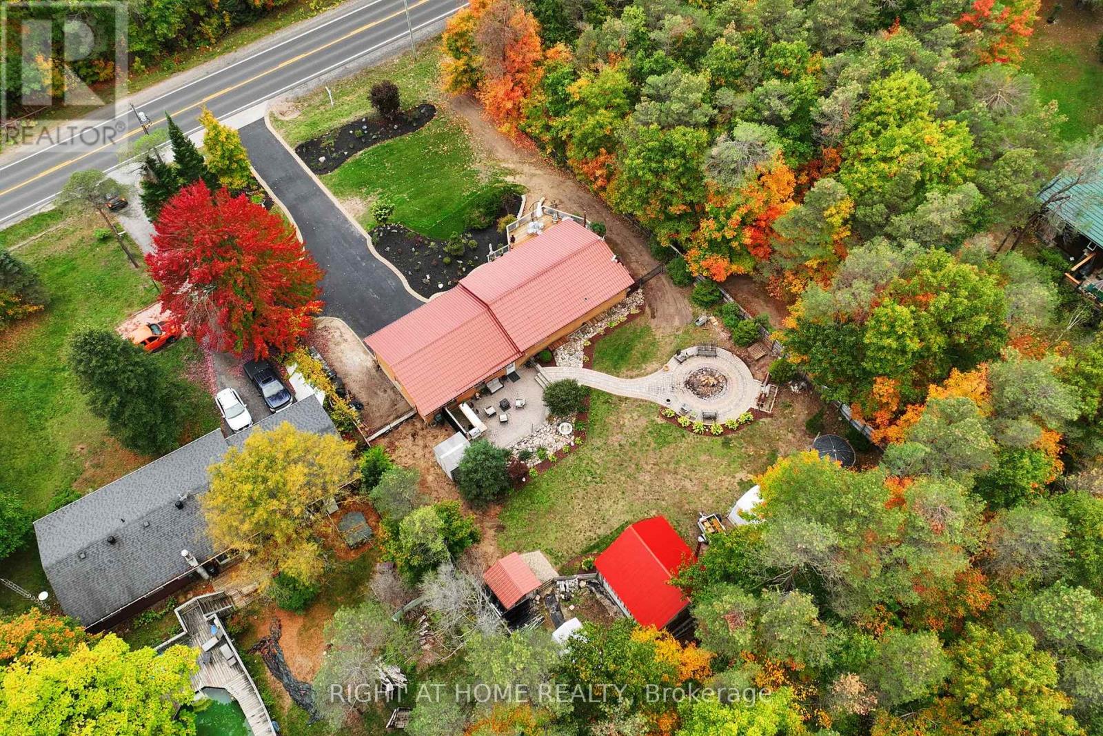 1243 Crossland Road, Springwater, Ontario  L9X 1B3 - Photo 39 - S12458361