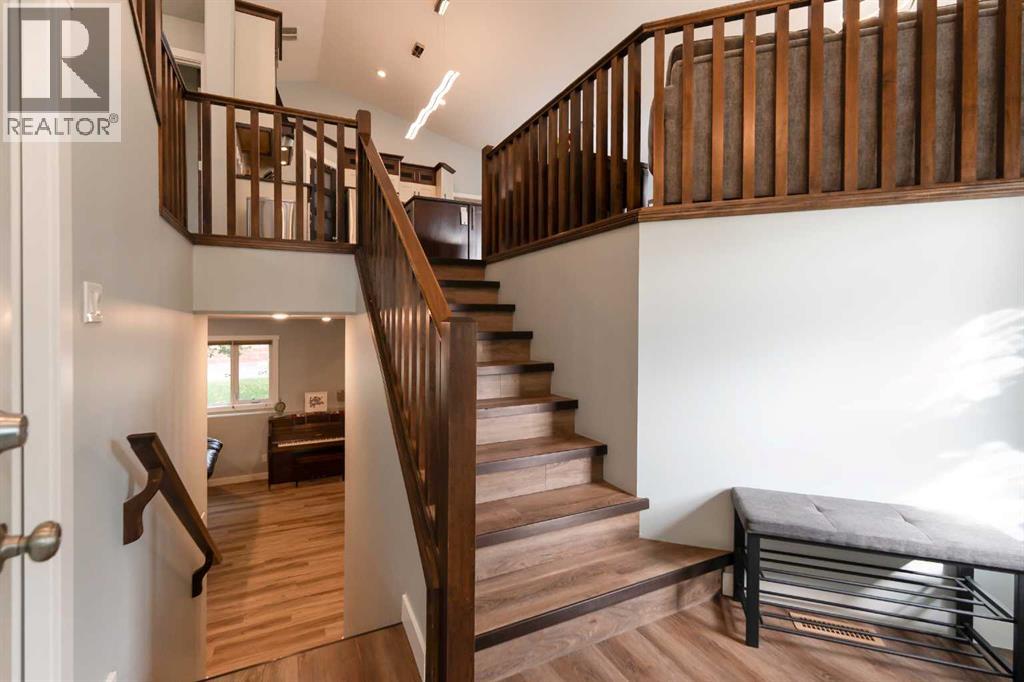 87 Gateway Mews S, Lethbridge, Alberta  T1K 5S2 - Photo 2 - A2260925