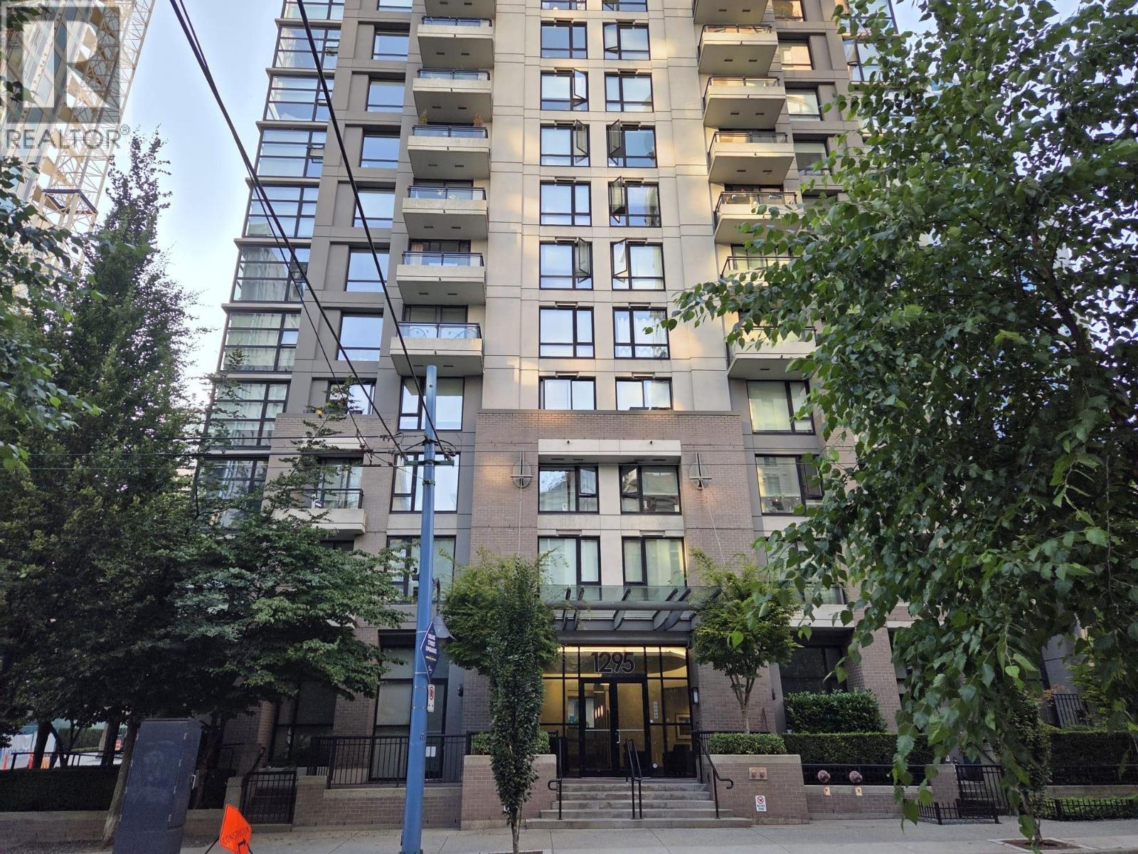302 1295 RICHARDS STREET, vancouver, British Columbia