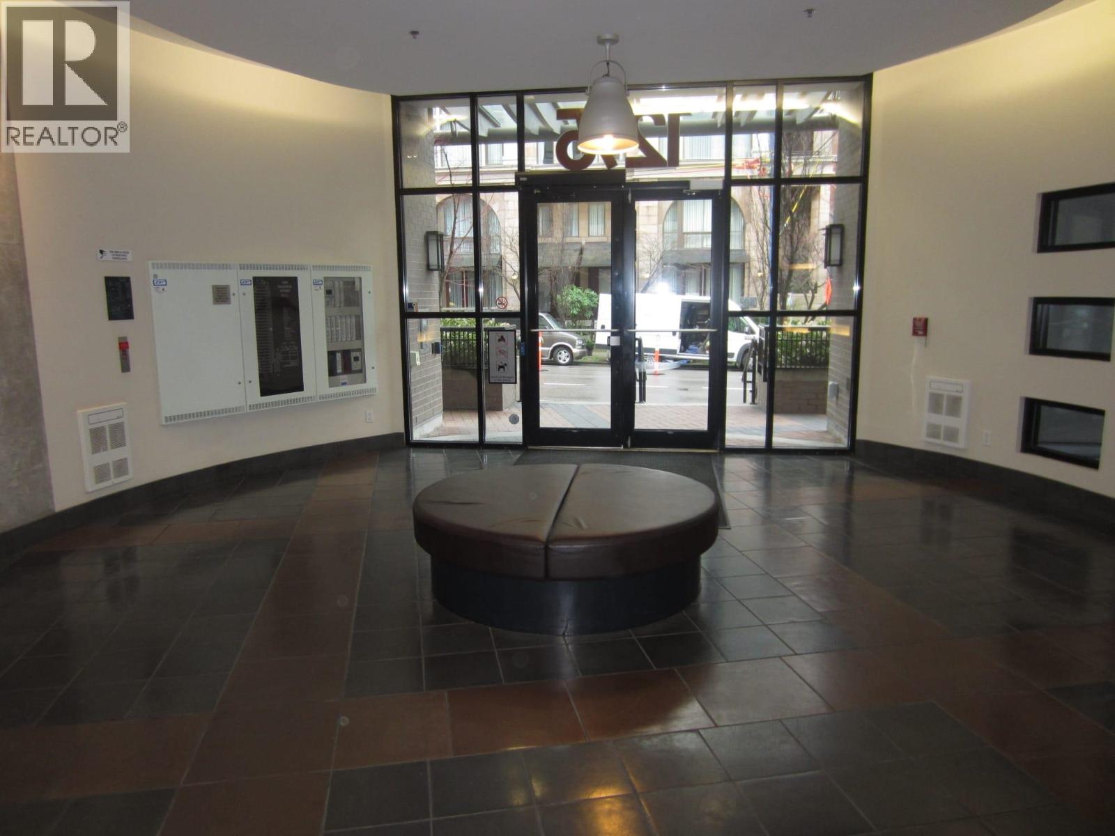 302 1295 Richards Street, Vancouver, British Columbia  V6B 1B7 - Photo 2 - R3057601