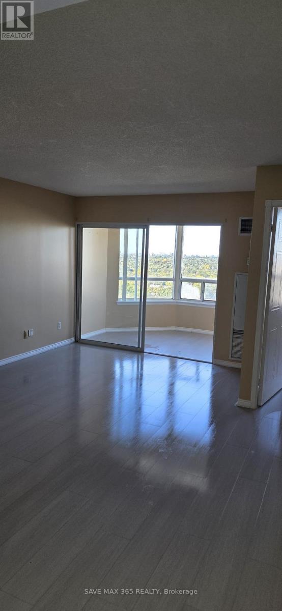 1615 - 135 Hillcrest Avenue, Mississauga, Ontario  L5B 4B1 - Photo 4 - W12458319