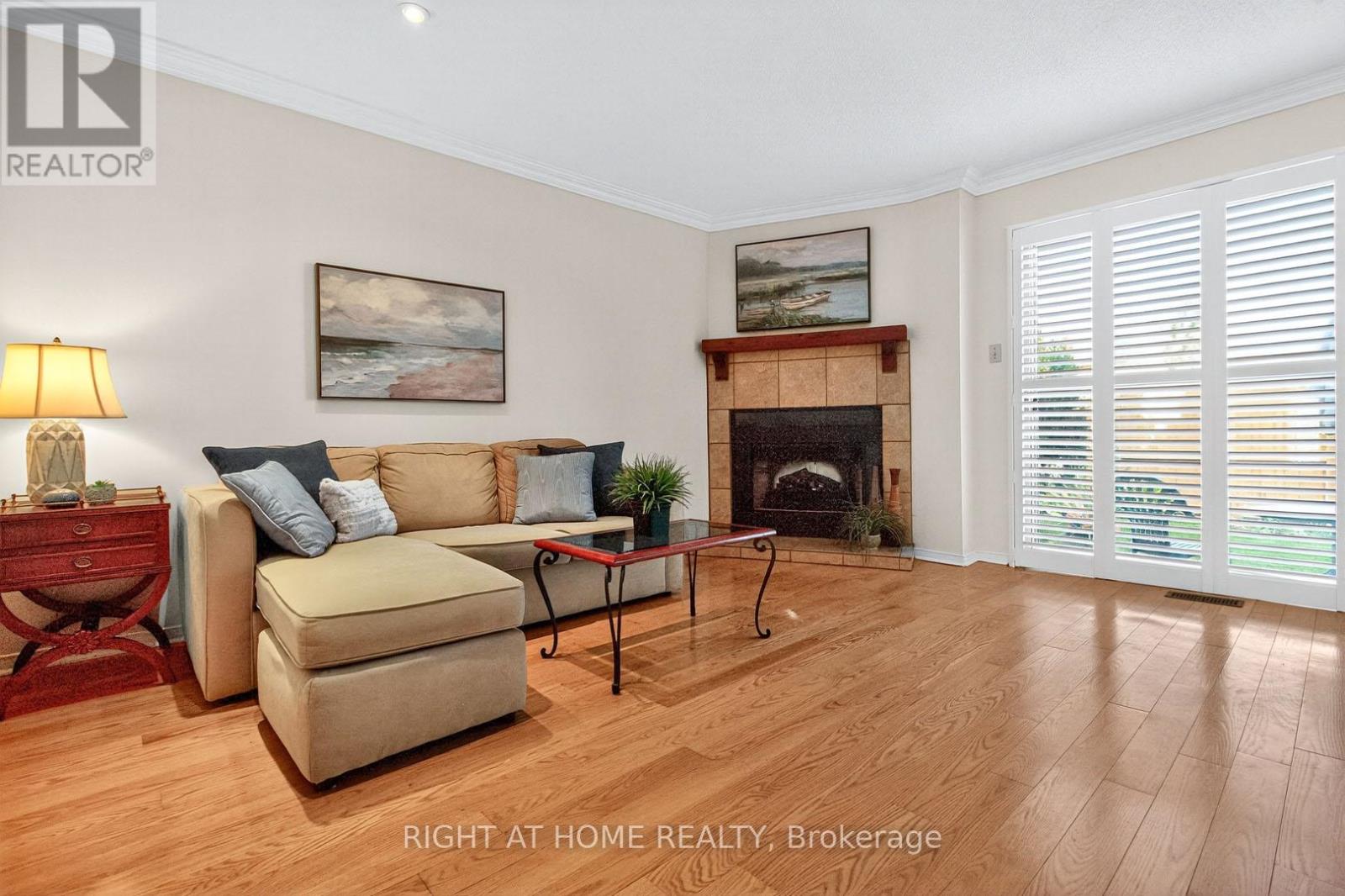 63 - 1725 The Chase, Mississauga, Ontario  L5M 4N3 - Photo 11 - W12458320