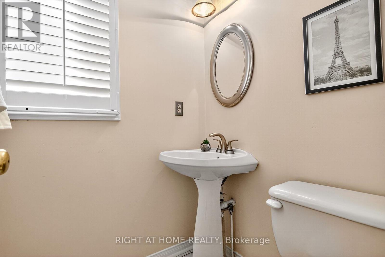 63 - 1725 The Chase, Mississauga, Ontario  L5M 4N3 - Photo 13 - W12458320