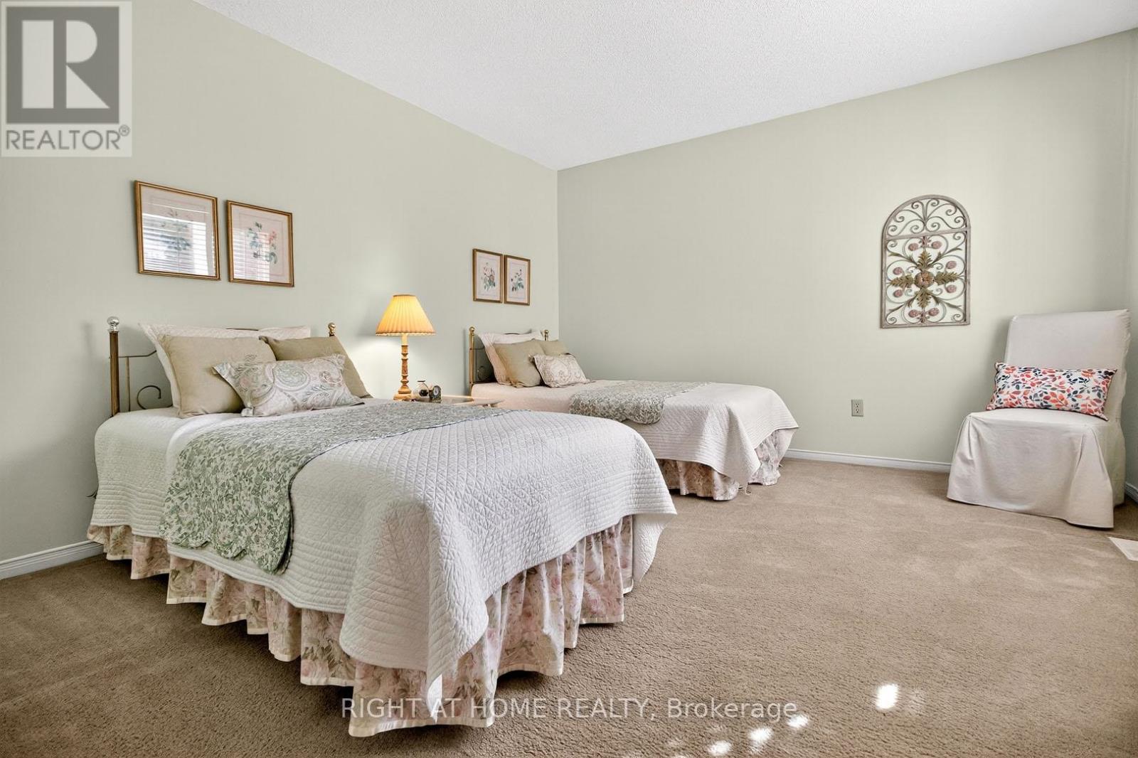 63 - 1725 The Chase, Mississauga, Ontario  L5M 4N3 - Photo 18 - W12458320