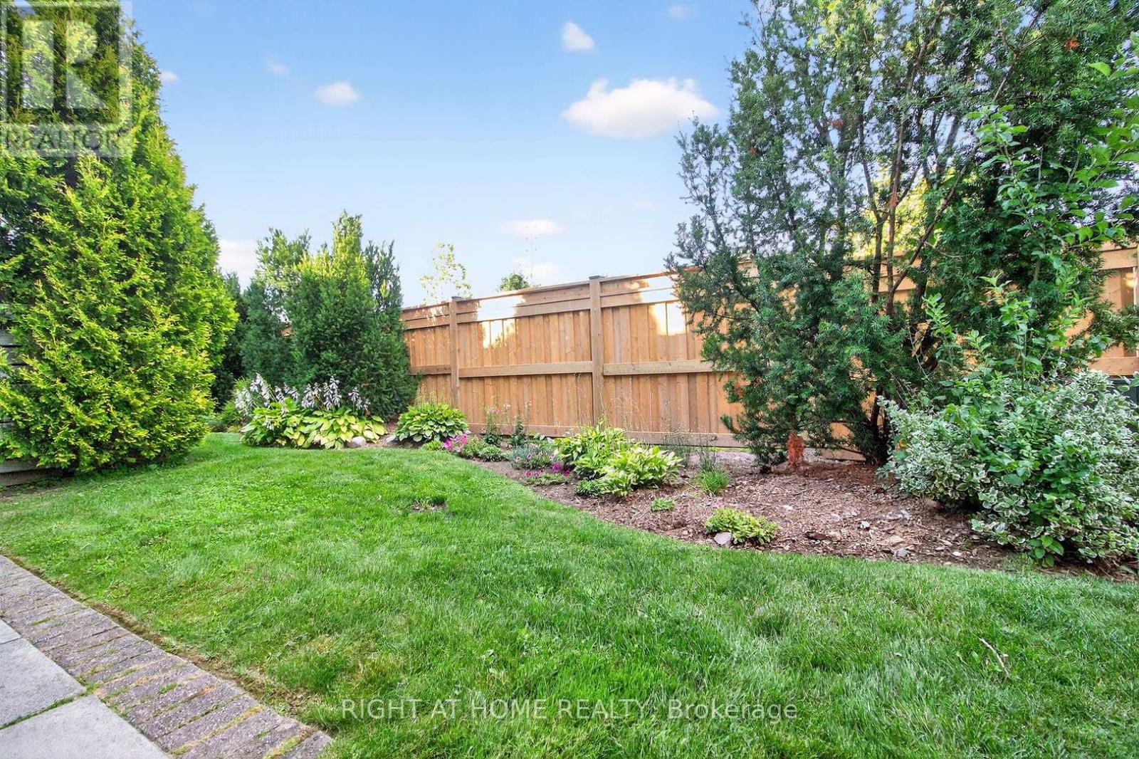 63 - 1725 The Chase, Mississauga, Ontario  L5M 4N3 - Photo 21 - W12458320