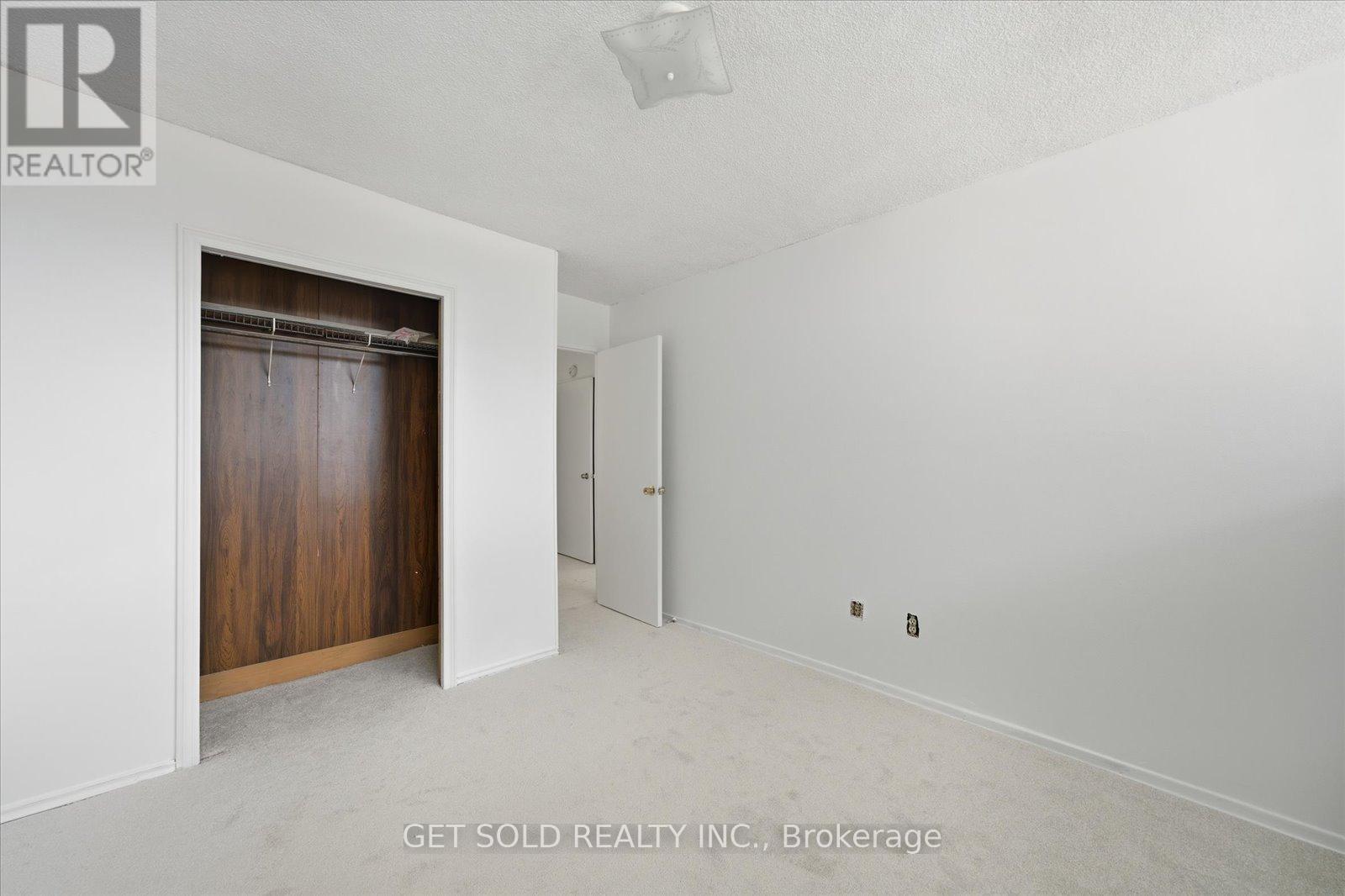 301 - 2121 Roche Court, Mississauga, Ontario  L5K 2C7 - Photo 26 - W12458341