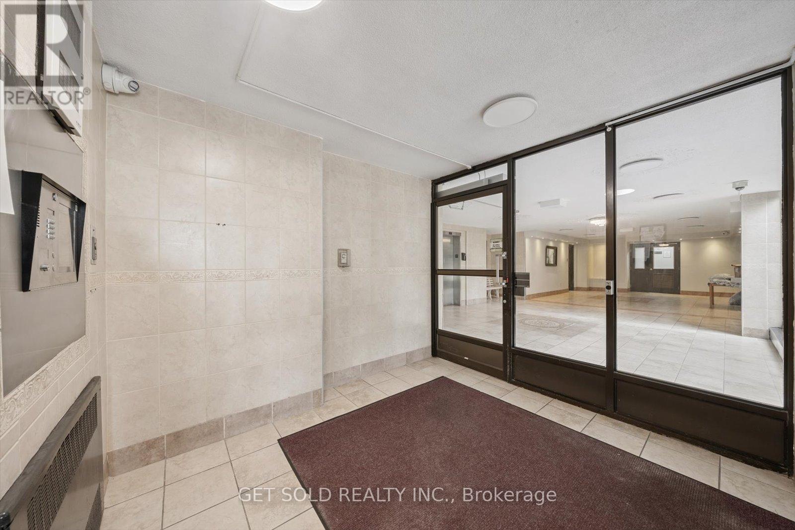 301 - 2121 Roche Court, Mississauga, Ontario  L5K 2C7 - Photo 36 - W12458341