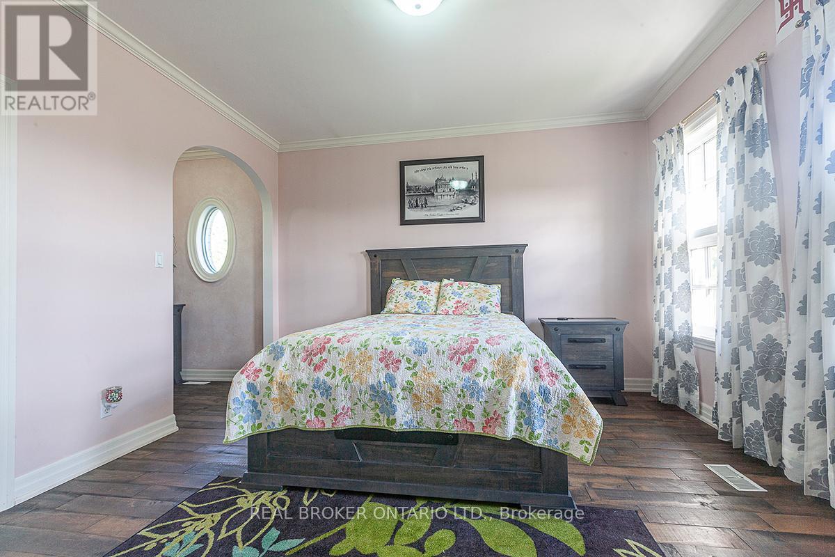 Palgrave Costner Place, Caledon, Ontario  L7E 0C7 - Photo 26 - W12458346