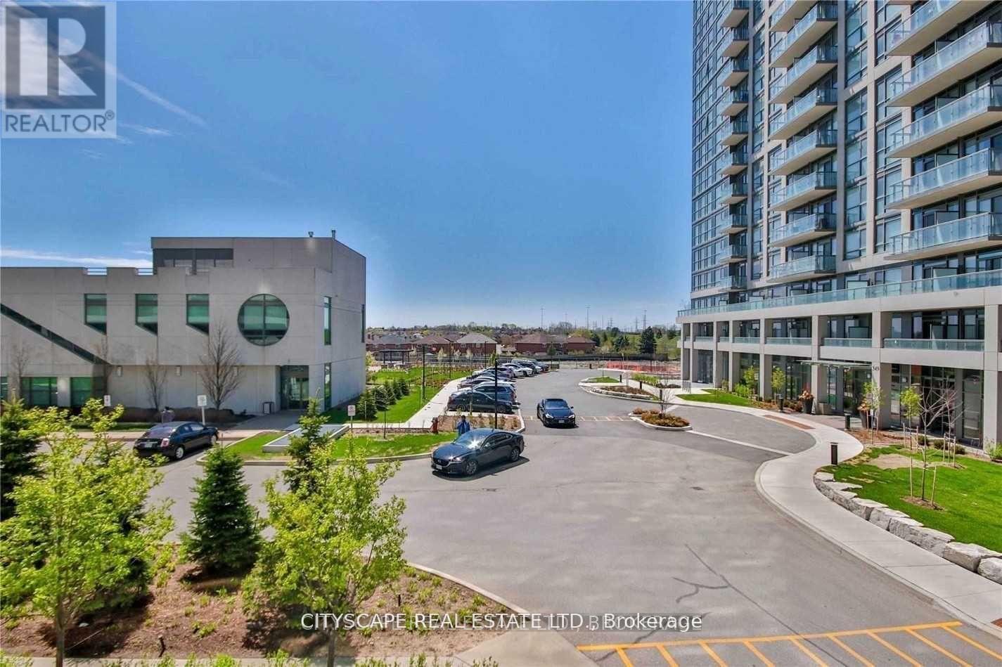 915 - 339 Rathburn Road, Mississauga, Ontario  L5B 0K6 - Photo 8 - W12458348