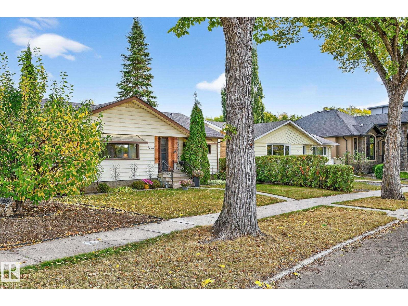 7708 98a Av Nw Nw, Edmonton, Alberta  T6C 0C5 - Photo 3 - E4461824