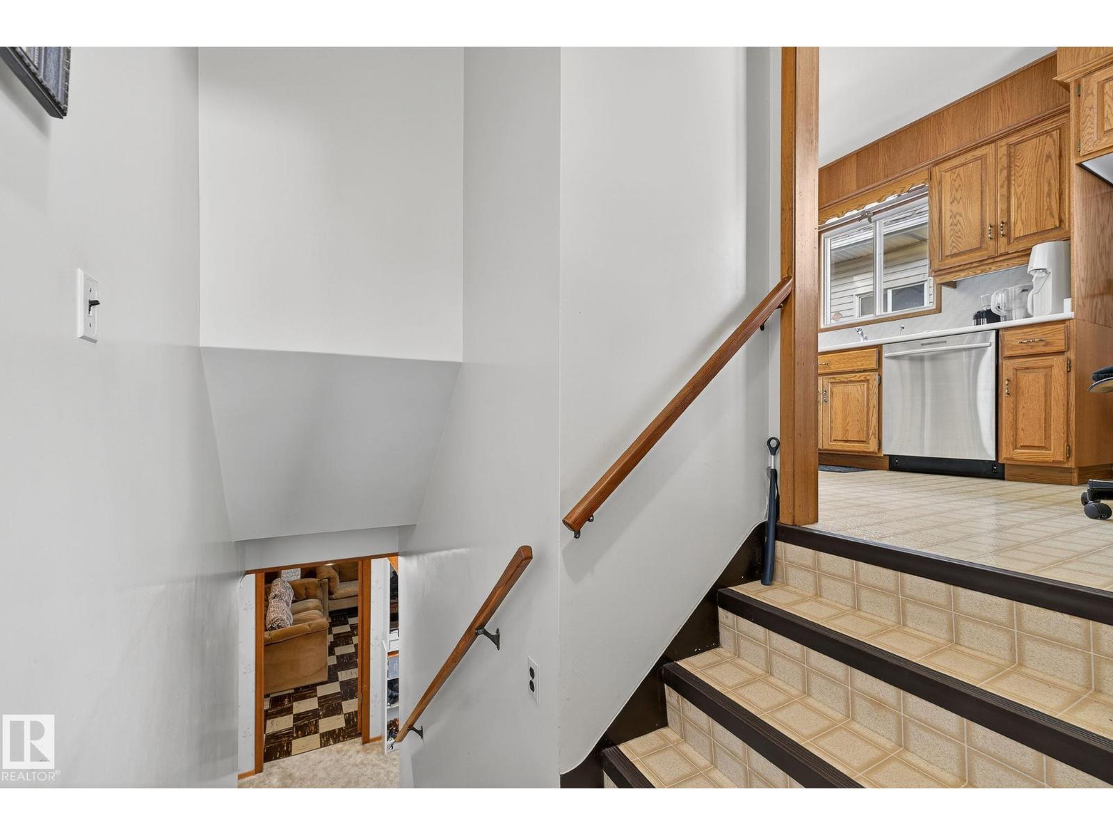 7708 98a Av Nw Nw, Edmonton, Alberta  T6C 0C5 - Photo 55 - E4461824