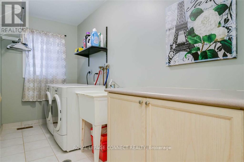 63 Warwick Avenue, Ajax, Ontario  L1Z 1L6 - Photo 33 - E12429728