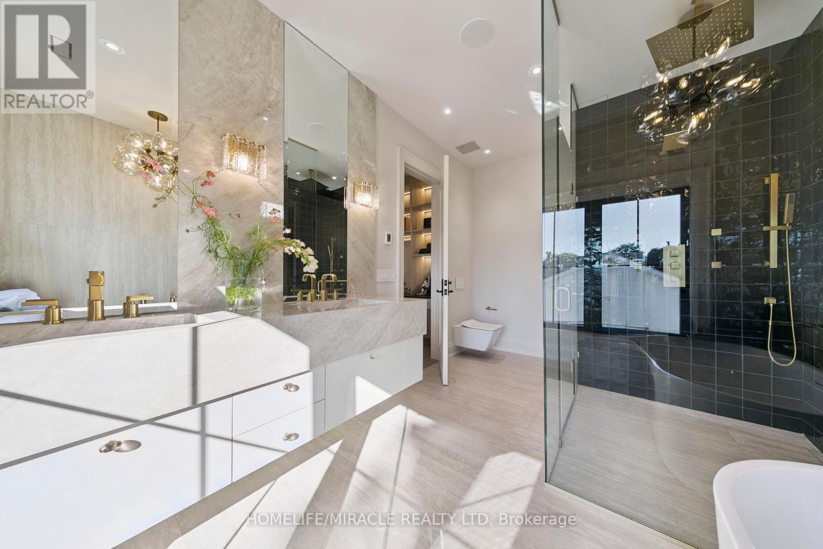 517 Stafford Drive, Oakville, Ontario  L6L 4M4 - Photo 35 - W12458137