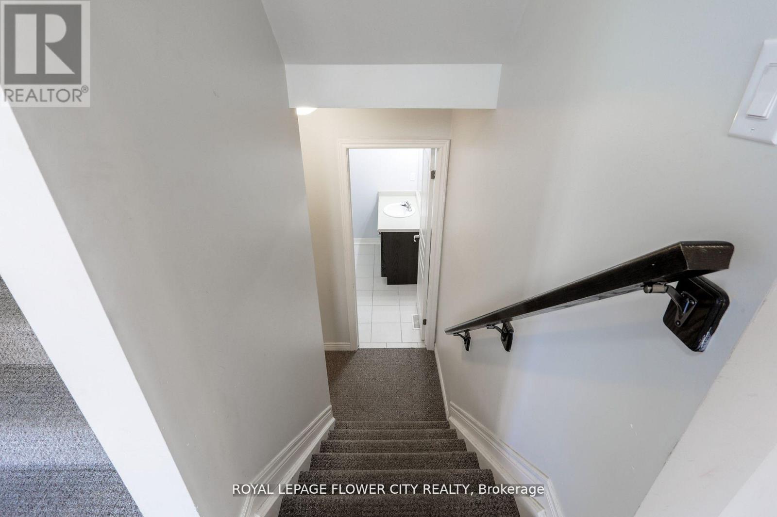 146 Winterberry Boulevard, Thorold, Ontario  L2V 0C1 - Photo 10 - X12458313