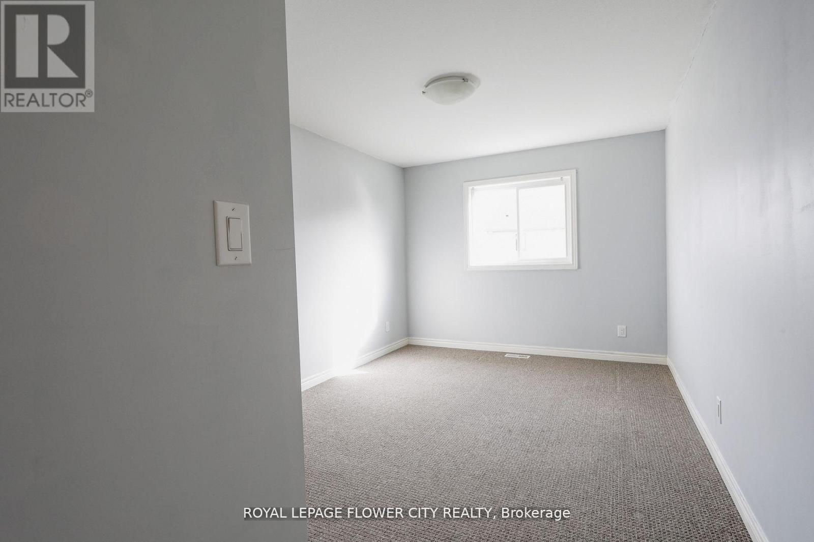 146 Winterberry Boulevard, Thorold, Ontario  L2V 0C1 - Photo 17 - X12458313