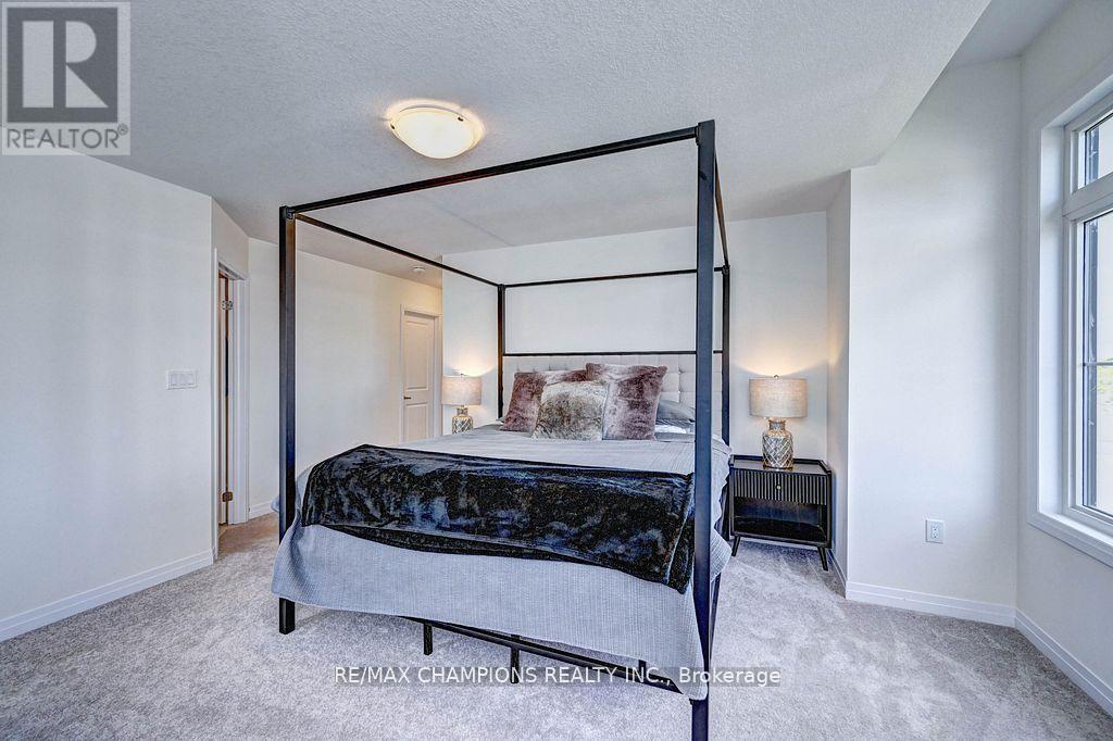 216 Newman Drive, Cambridge, Ontario  N1S 4Y6 - Photo 24 - X12458352
