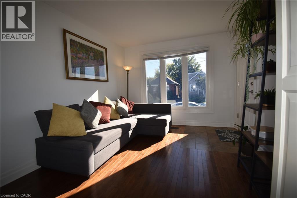 545 Roxborough Avenue, Hamilton, Ontario  L8H 1R6 - Photo 4 - 40777158