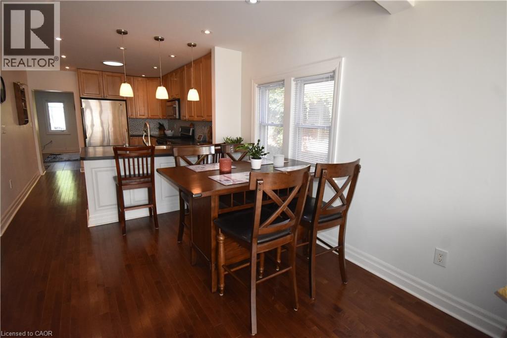 545 Roxborough Avenue, Hamilton, Ontario  L8H 1R6 - Photo 8 - 40777158