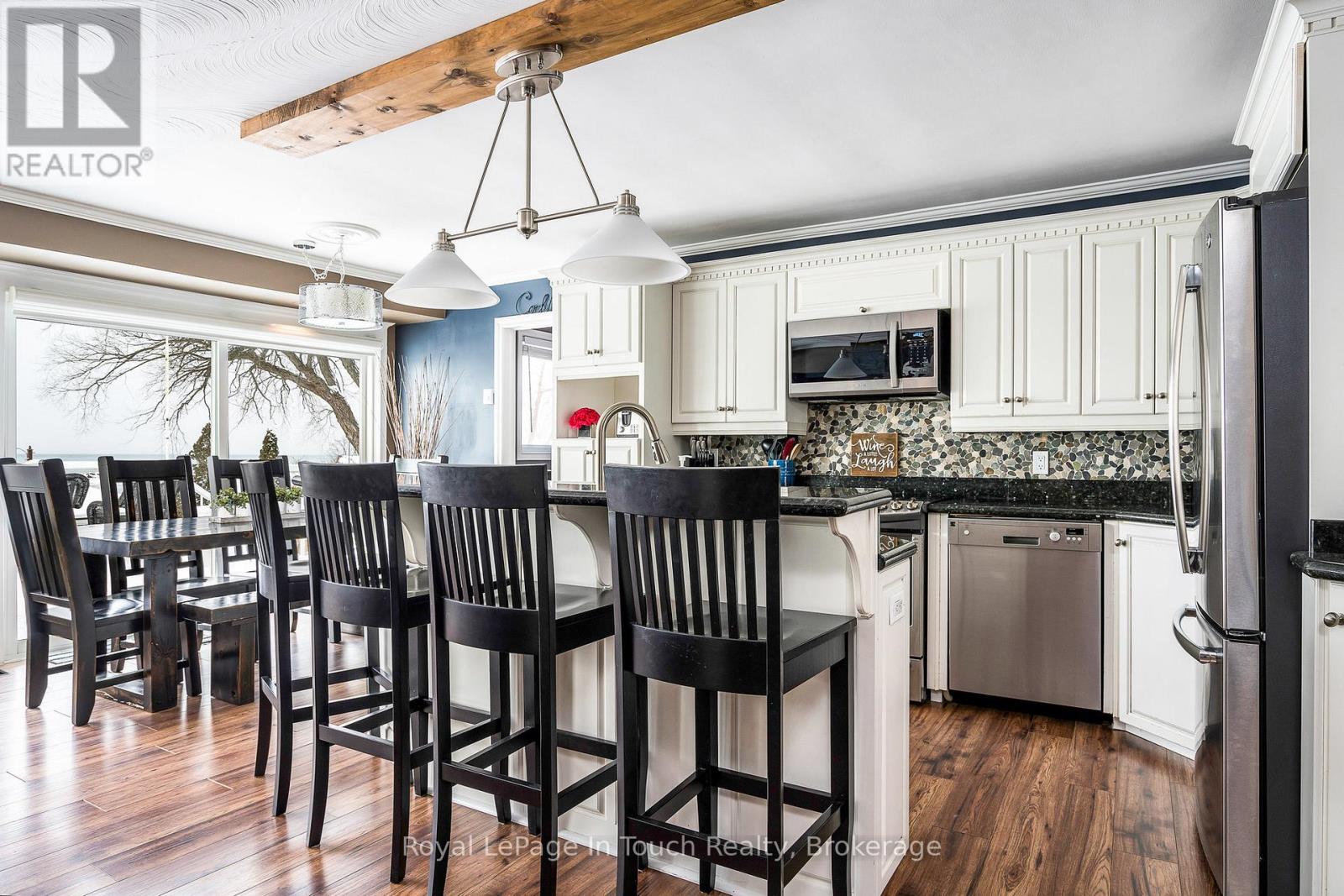 8 Tiny Beaches Road S, Tiny, Ontario  L0L 2J0 - Photo 13 - S12458373