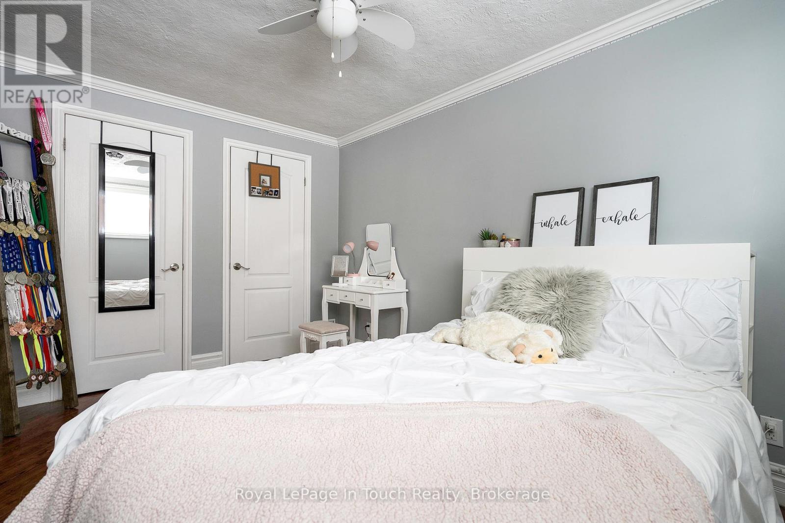 8 Tiny Beaches Road S, Tiny, Ontario  L0L 2J0 - Photo 19 - S12458373