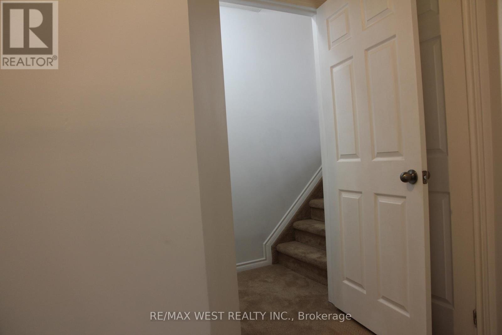 852 Beatrice Street E, Oshawa, Ontario  L1K 2H7 - Photo 13 - E12457877