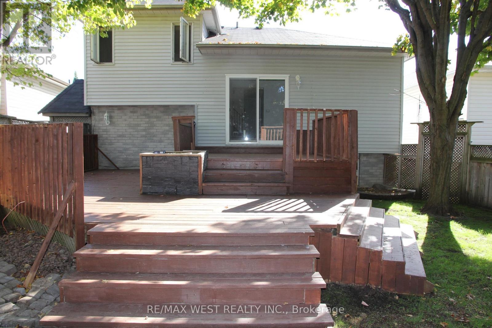 852 Beatrice Street E, Oshawa, Ontario  L1K 2H7 - Photo 24 - E12457877