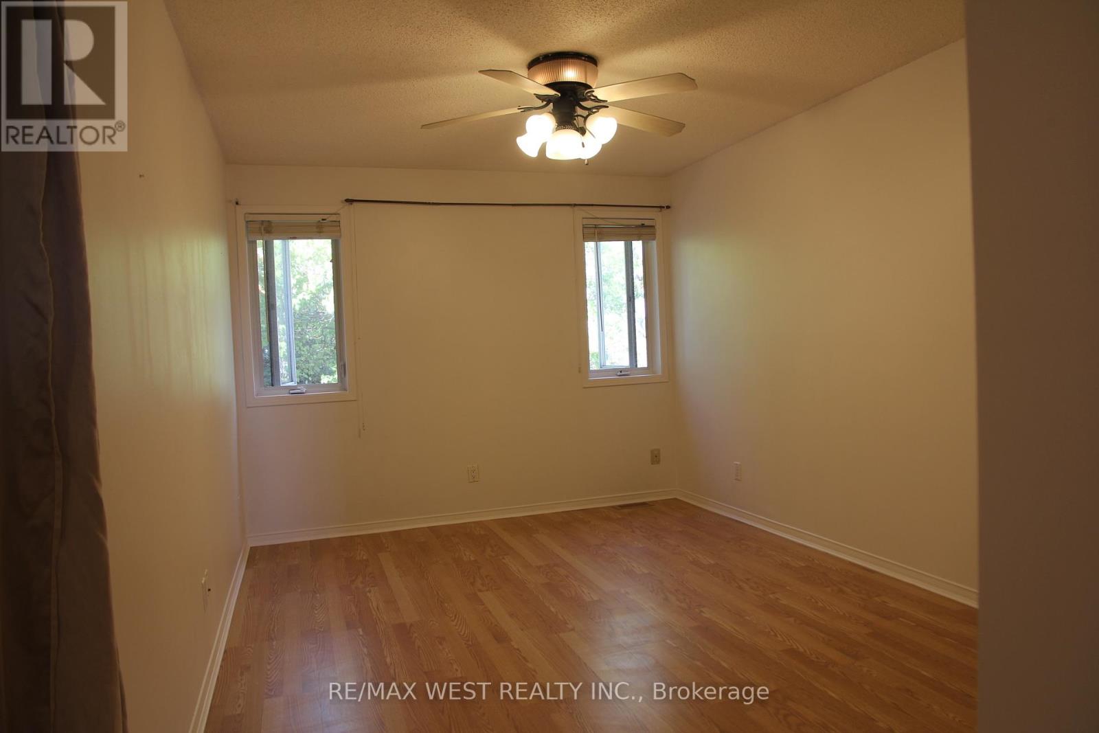 852 Beatrice Street E, Oshawa, Ontario  L1K 2H7 - Photo 9 - E12457877