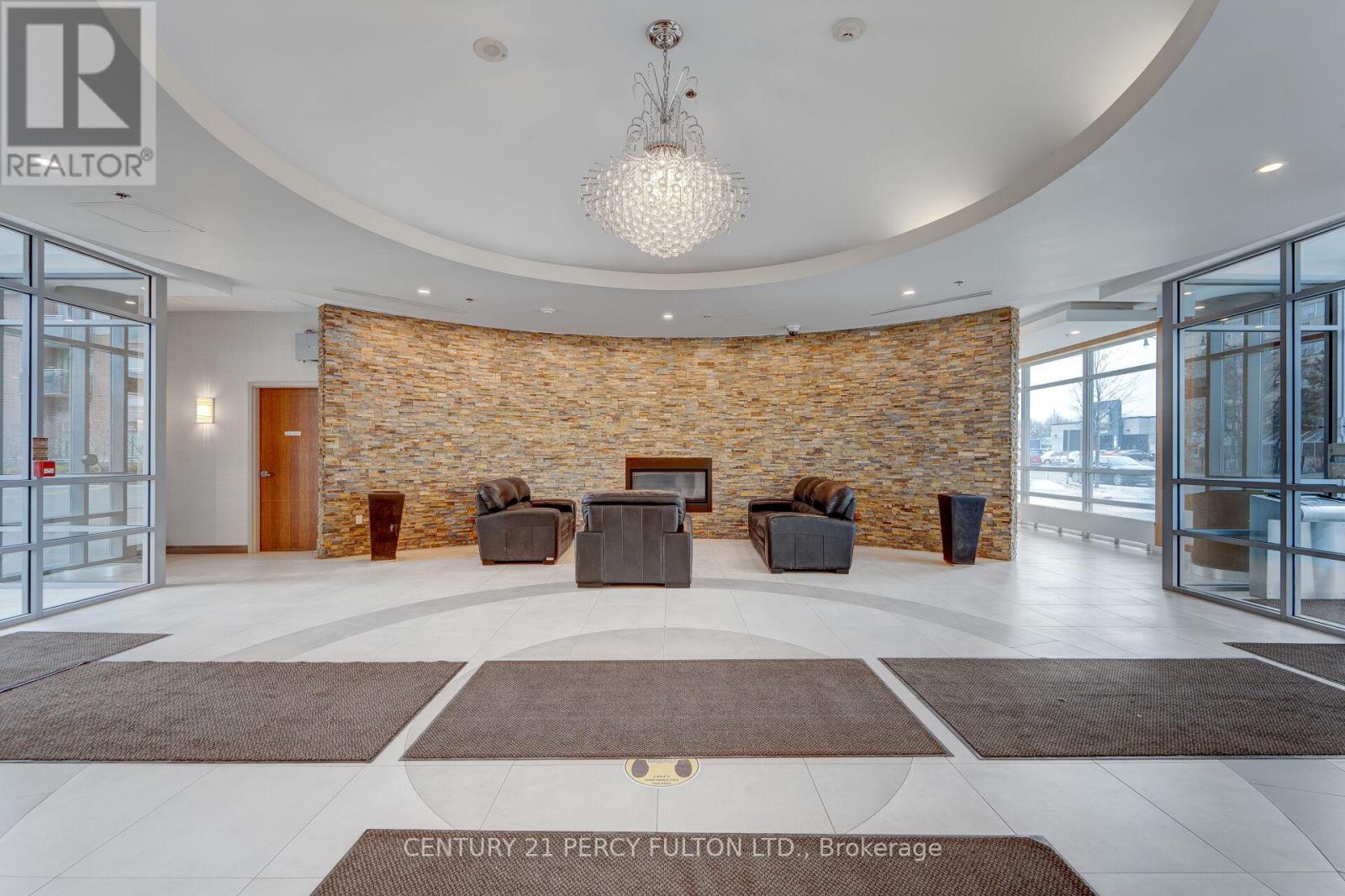 218 - 215 Queen Street E, Brampton, Ontario  L6W 0A9 - Photo 5 - W12446813