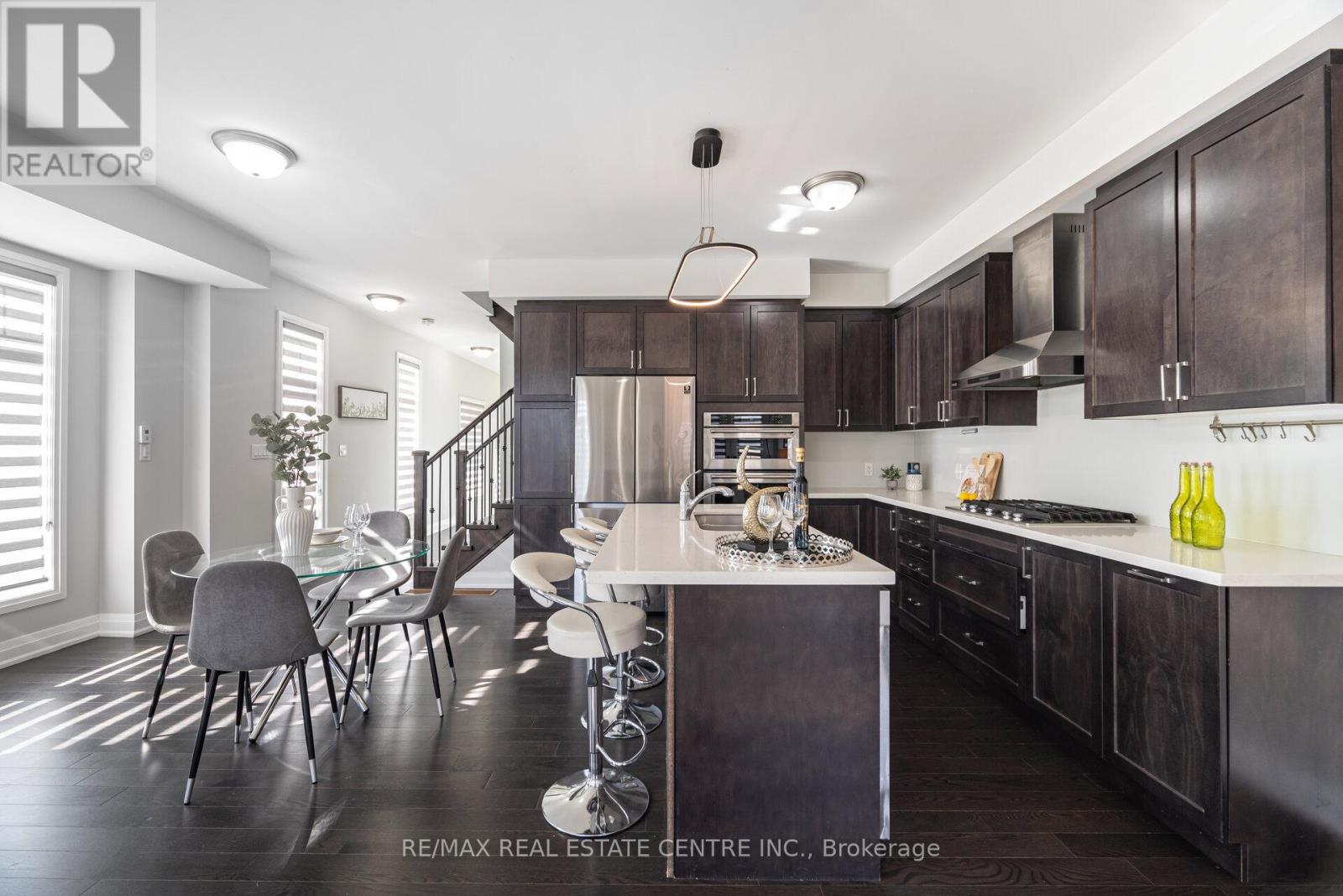 73 Brushwood Drive, Brampton, Ontario  L6Y 6J4 - Photo 13 - W12458363