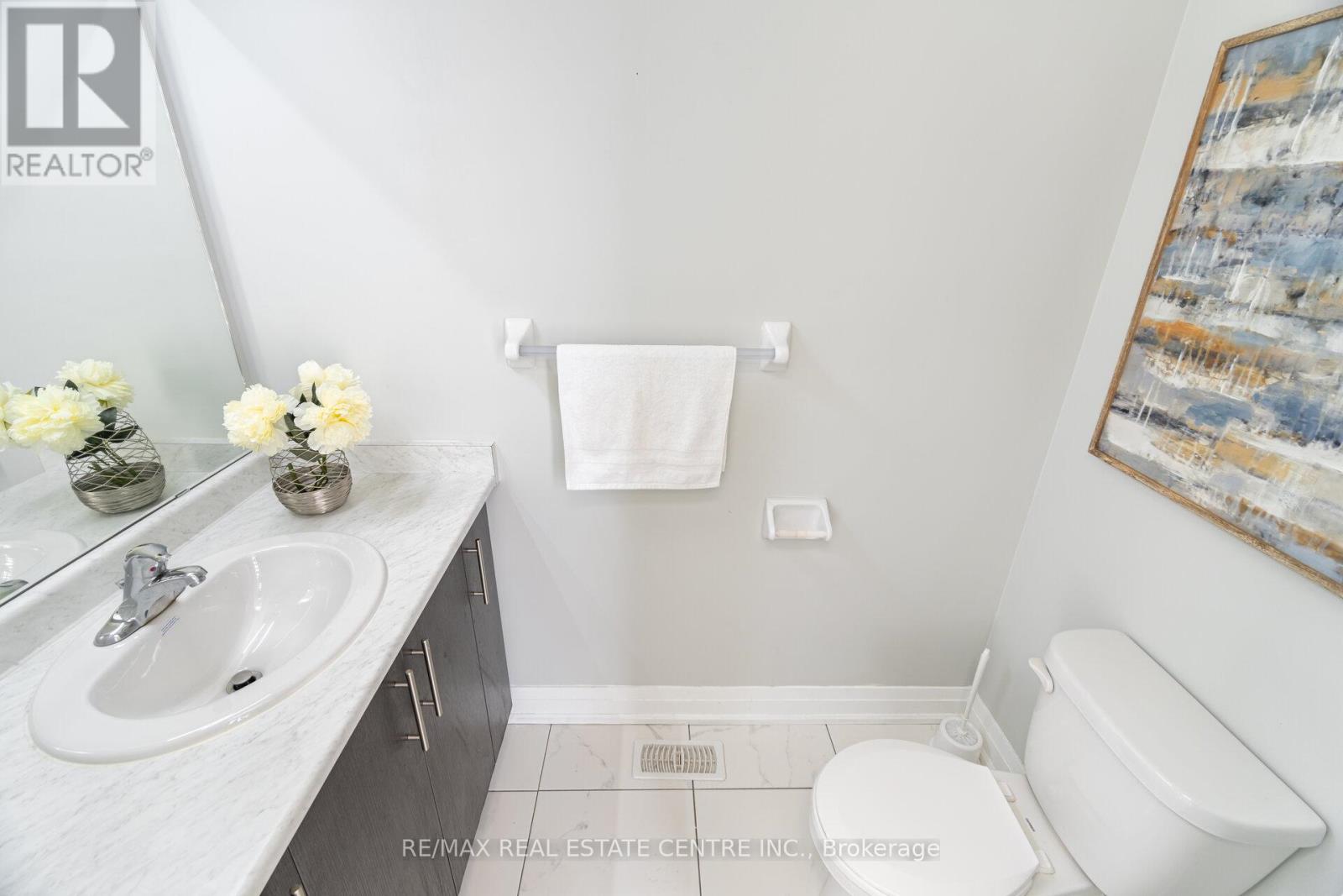73 Brushwood Drive, Brampton, Ontario  L6Y 6J4 - Photo 18 - W12458363