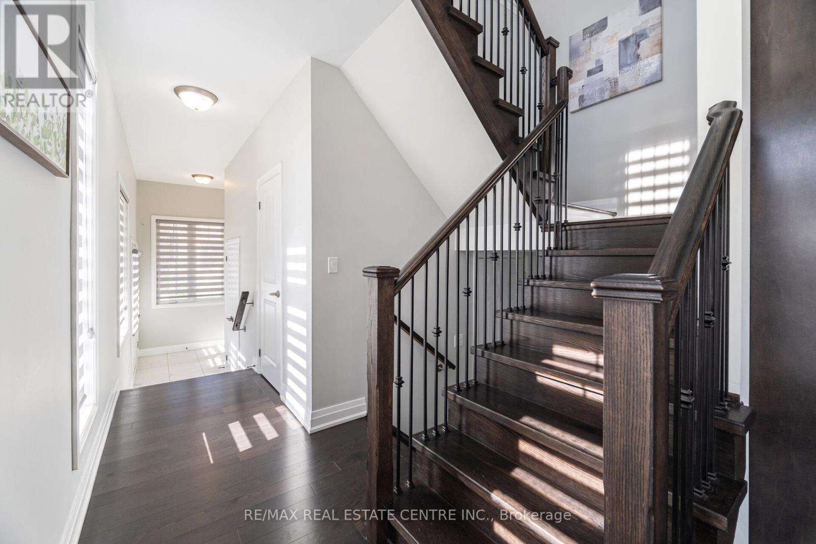 73 Brushwood Drive, Brampton, Ontario  L6Y 6J4 - Photo 20 - W12458363
