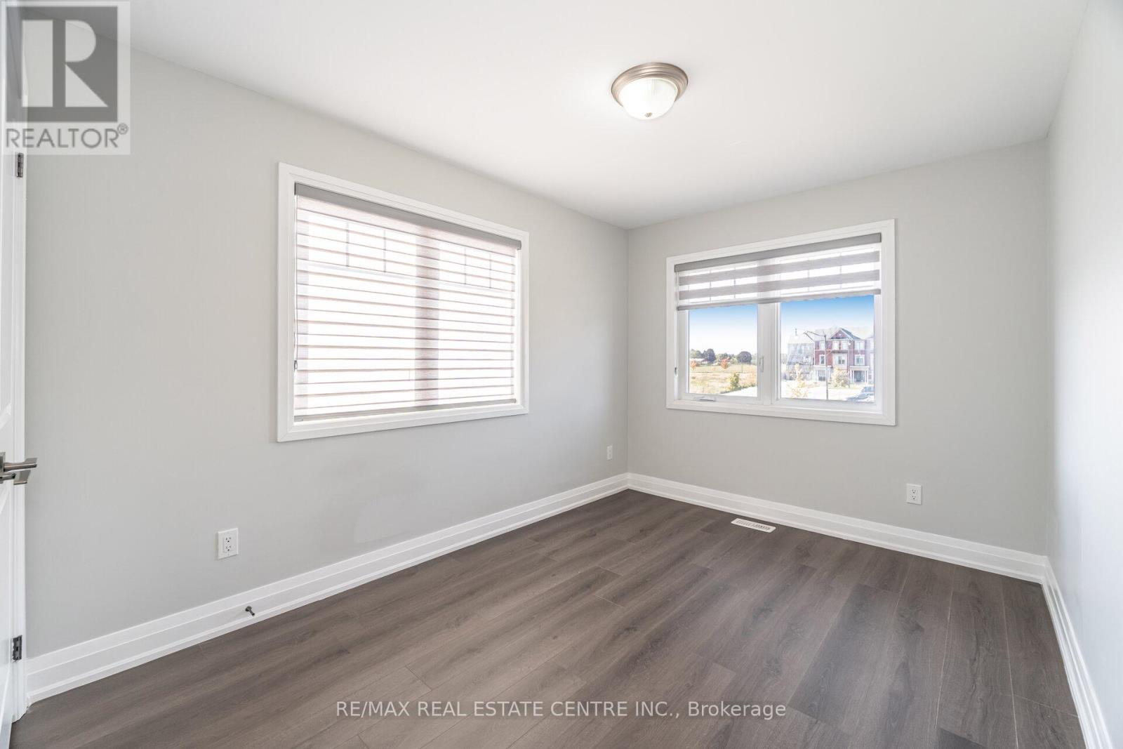 73 Brushwood Drive, Brampton, Ontario  L6Y 6J4 - Photo 33 - W12458363