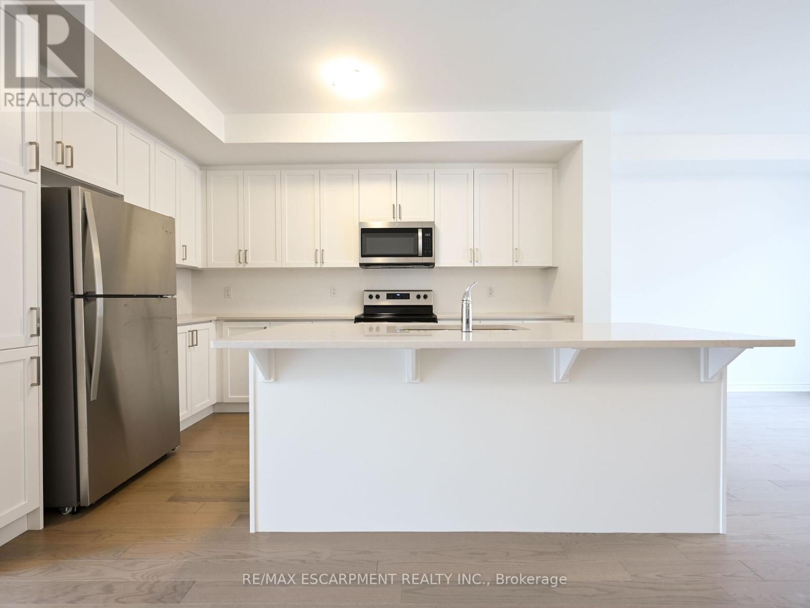 4045 Saida Street, Mississauga, Ontario  L5M 2S8 - Photo 11 - W12458367
