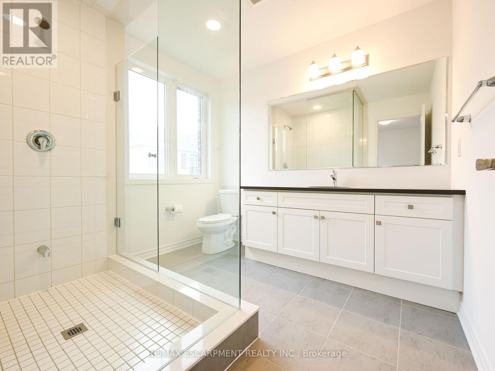 4045 Saida Street, Mississauga, Ontario  L5M 2S8 - Photo 26 - W12458367