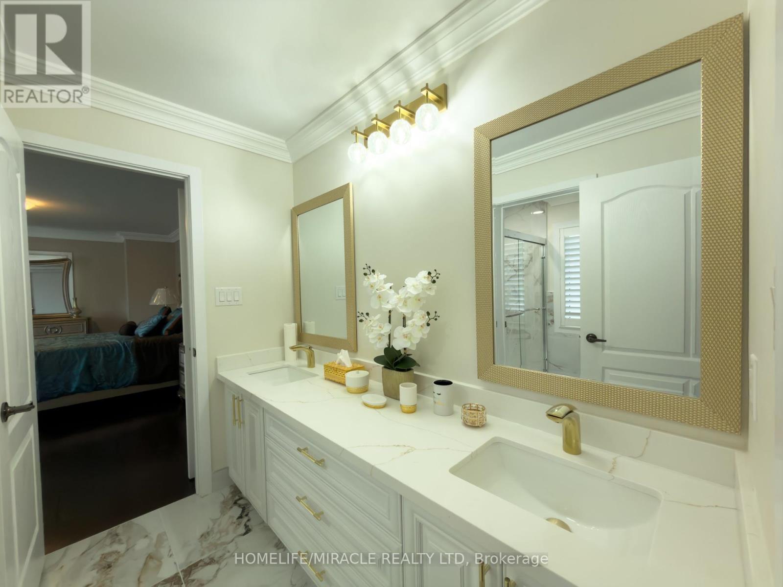 404 Queen Mary Drive, Brampton, Ontario  L7A 4K4 - Photo 26 - W12458377