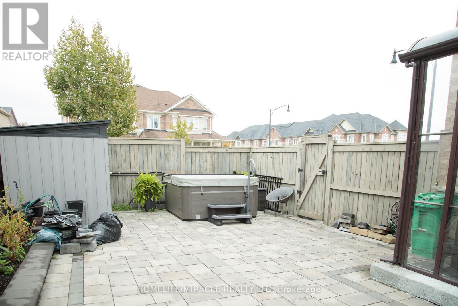 404 Queen Mary Drive, Brampton, Ontario  L7A 4K4 - Photo 49 - W12458377