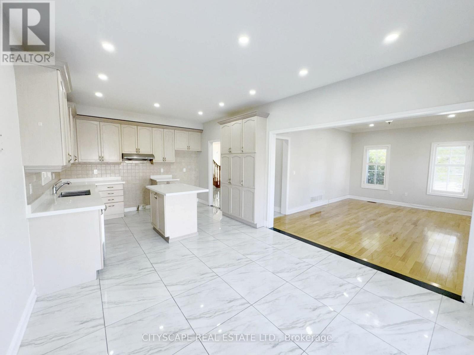 23 Brentcliff Drive, Brampton, Ontario  L7A 5E8 - Photo 14 - W12458381