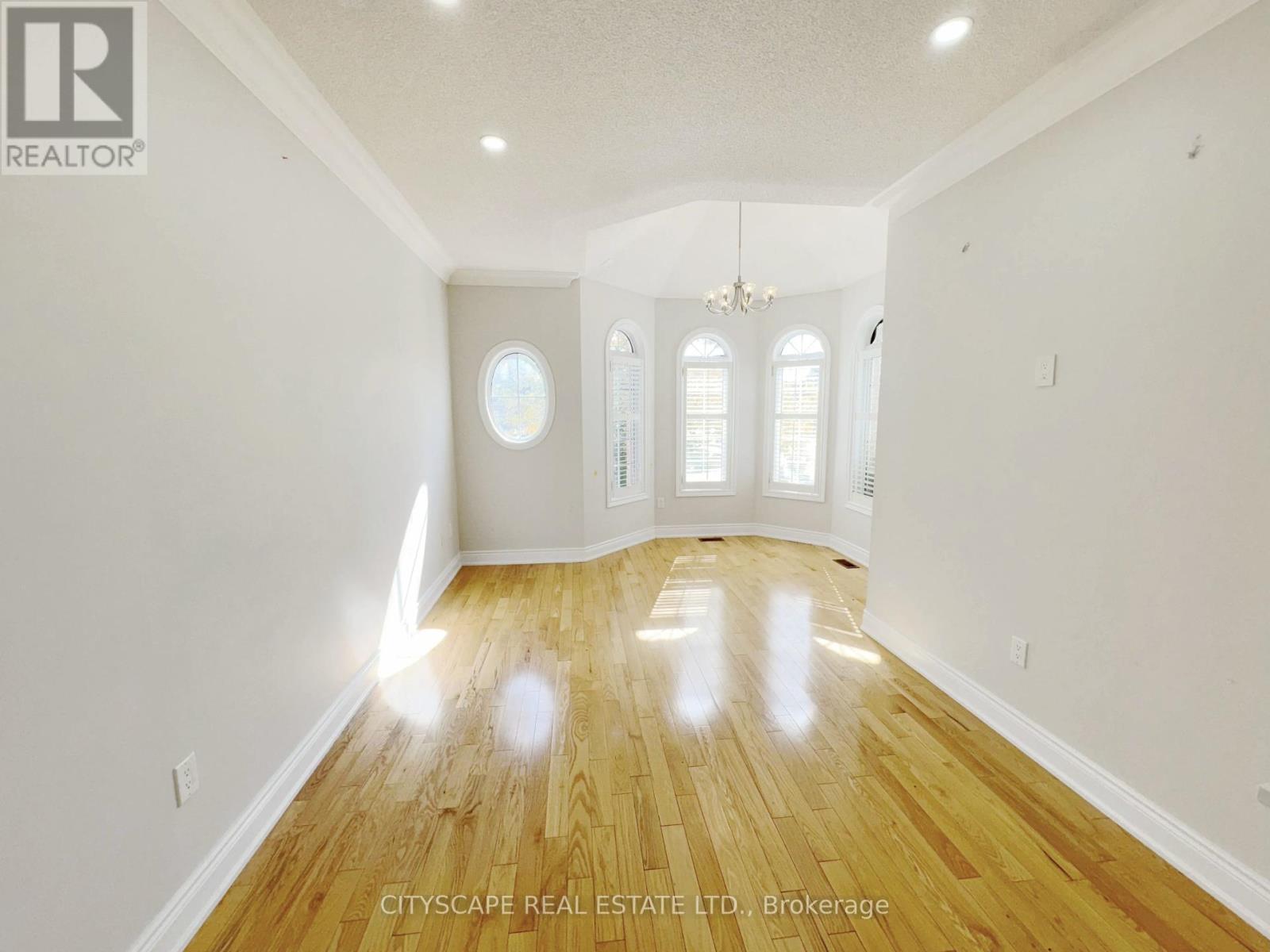 23 Brentcliff Drive, Brampton, Ontario  L7A 5E8 - Photo 17 - W12458381