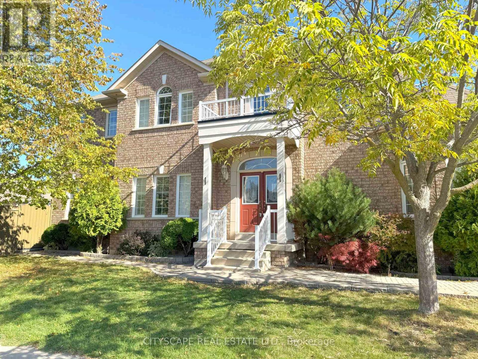 23 Brentcliff Drive, Brampton, Ontario  L7A 5E8 - Photo 2 - W12458381