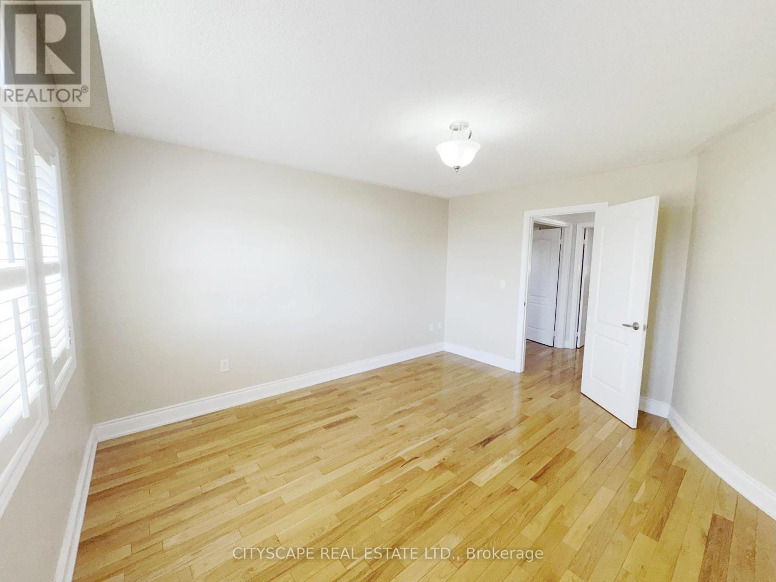 23 Brentcliff Drive, Brampton, Ontario  L7A 5E8 - Photo 34 - W12458381