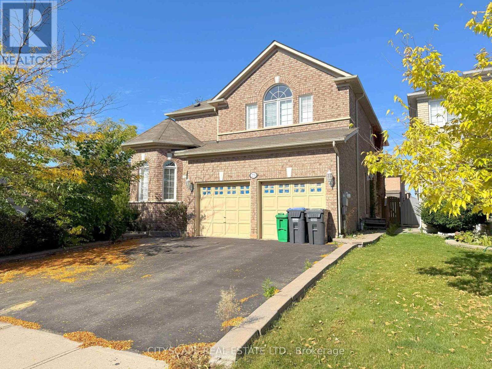 23 Brentcliff Drive, Brampton, Ontario  L7A 5E8 - Photo 4 - W12458381