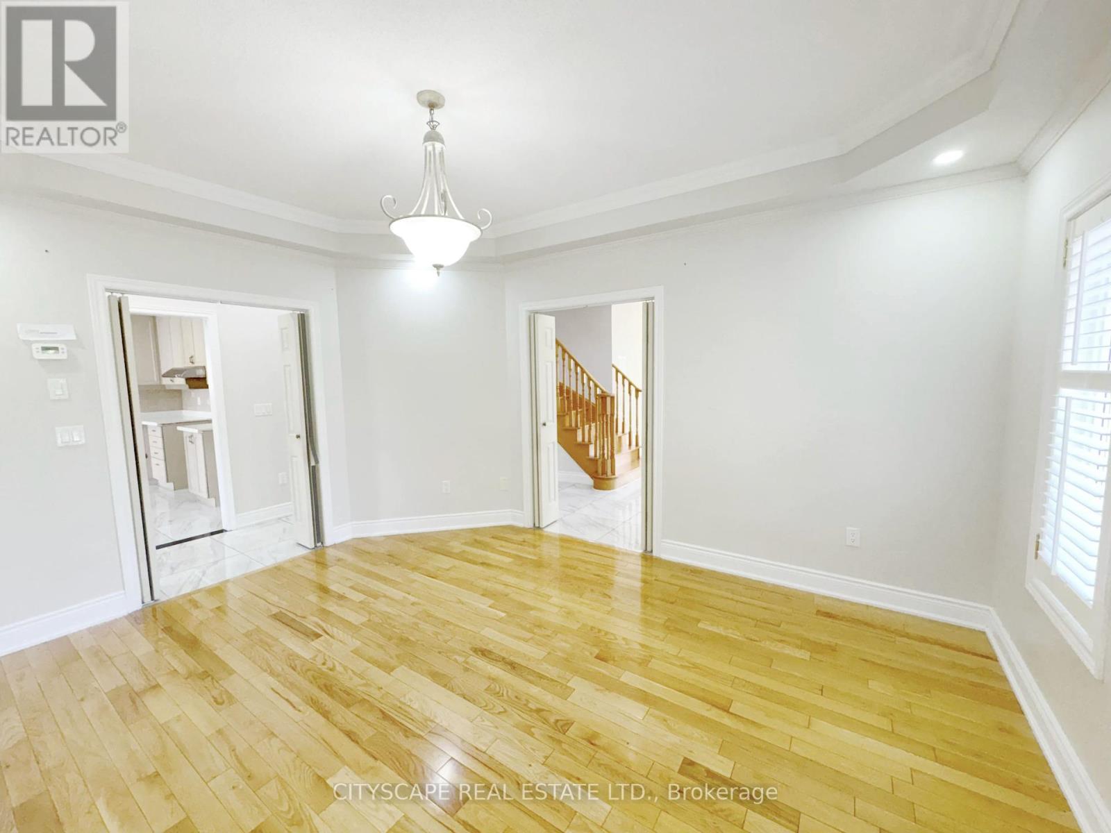 23 Brentcliff Drive, Brampton, Ontario  L7A 5E8 - Photo 9 - W12458381