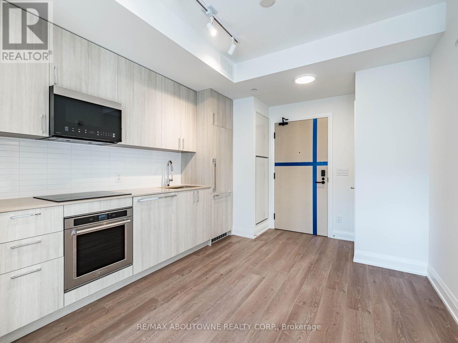 308 - 3250 Carding Mill Trail, Oakville, Ontario  L6M 1L3 - Photo 17 - W12458382