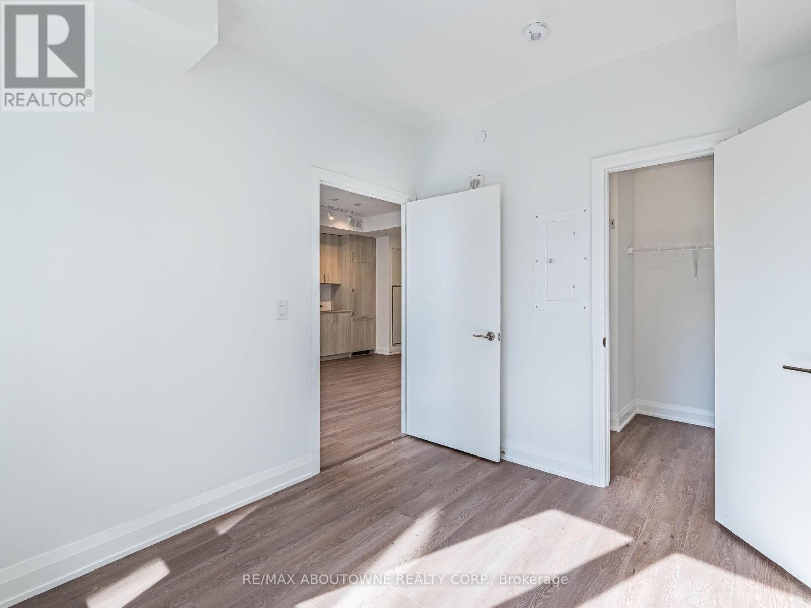 308 - 3250 Carding Mill Trail, Oakville, Ontario  L6M 1L3 - Photo 39 - W12458382