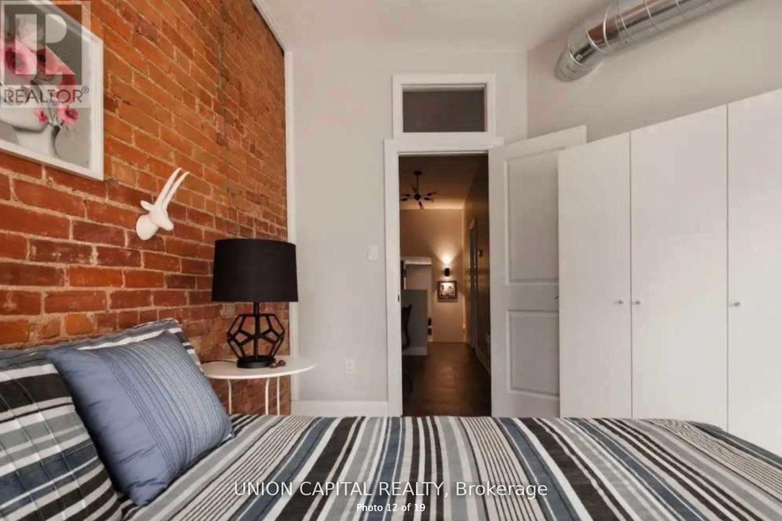 Upper - 1412 Queen Street W, Toronto, Ontario  M6K 1L9 - Photo 17 - W12458385
