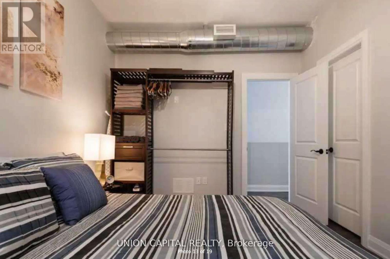 Upper - 1412 Queen Street W, Toronto, Ontario  M6K 1L9 - Photo 3 - W12458385