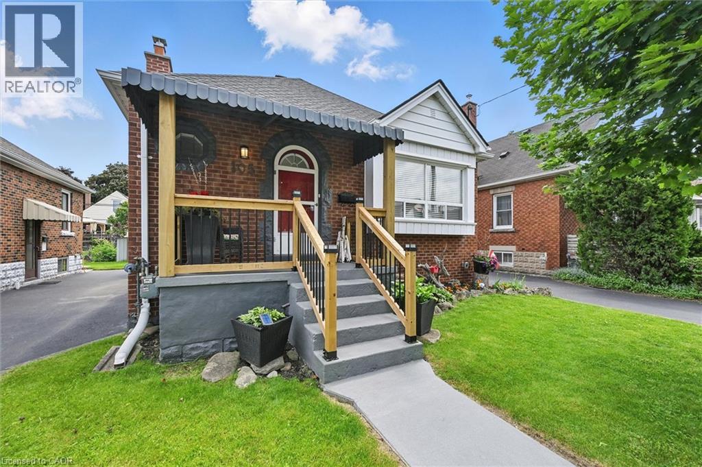 105 Weir Street S, Hamilton, Ontario  L8K 3A8 - Photo 3 - 40771125